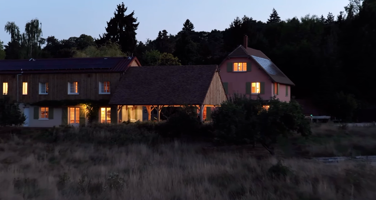 Domaine de trois maisons de campagne, Un lieu pour se retrouver au…